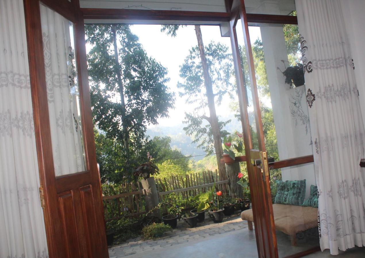 Lazy Bear Lodge เอลลา ภายนอก รูปภาพ