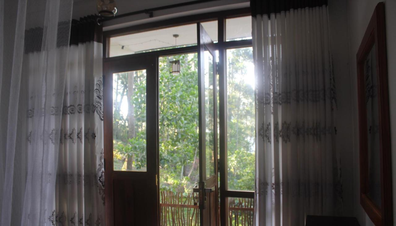 Lazy Bear Lodge เอลลา ภายนอก รูปภาพ