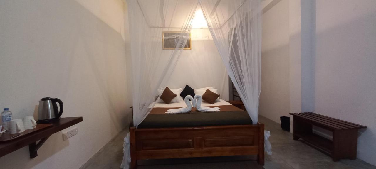 Lazy Bear Lodge เอลลา ภายนอก รูปภาพ