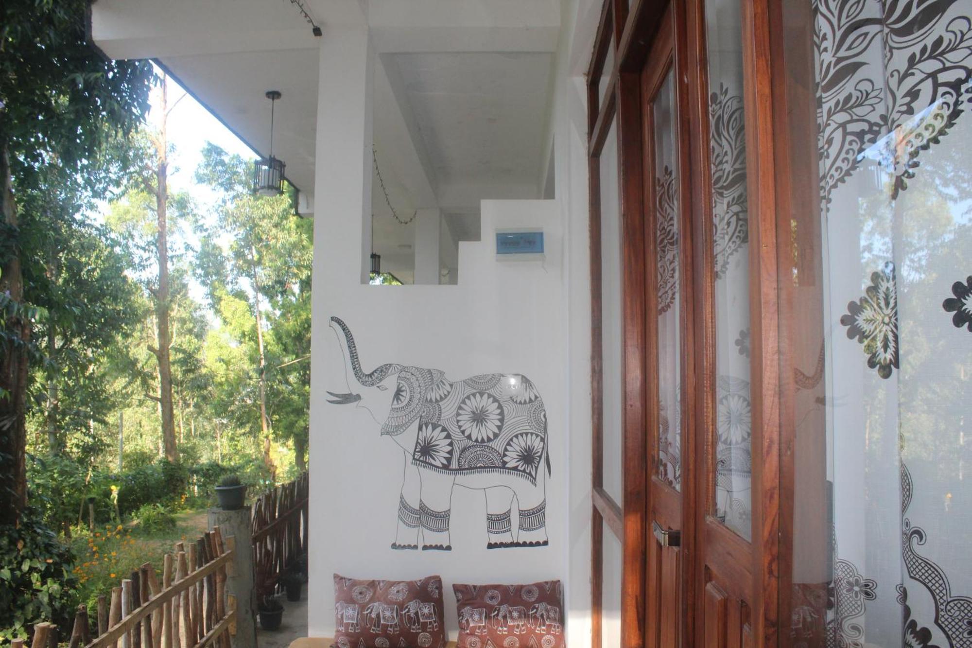 Lazy Bear Lodge เอลลา ห้อง รูปภาพ